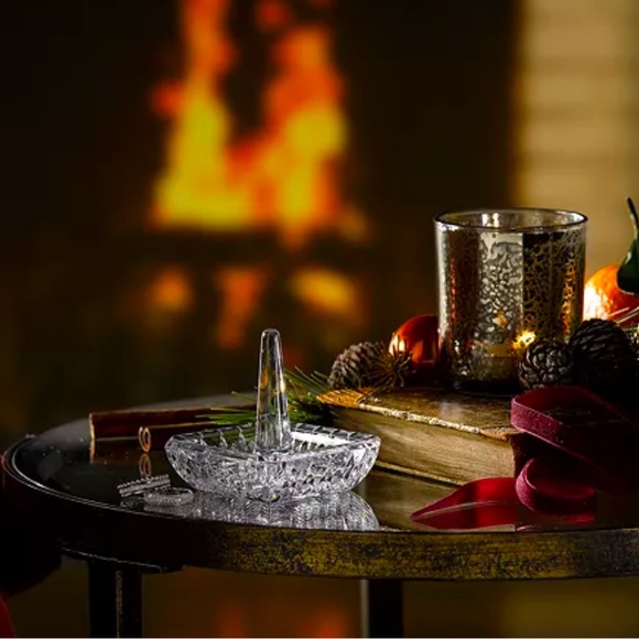 Waterford-Lismore Square Ring Holder - Picture 2 of 11